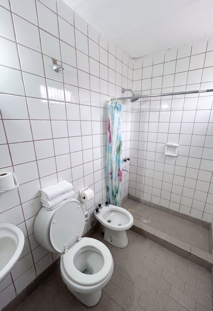 Baño completo con ducha